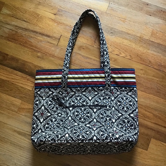 Vera Bradley Large Toggle Tote Barcelona EUC - Picture 2 of 7